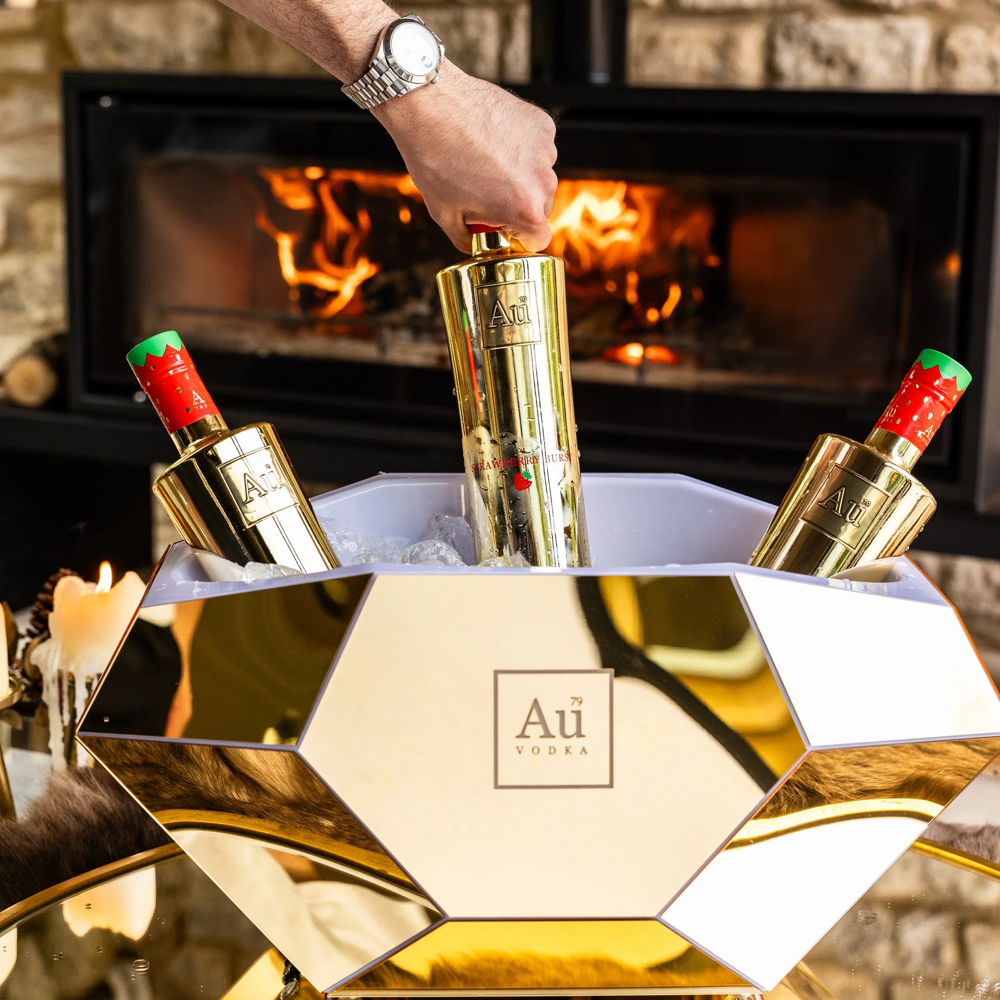 Au LED Ice Bucket & 3 Au Vodka 750ml - Image 4