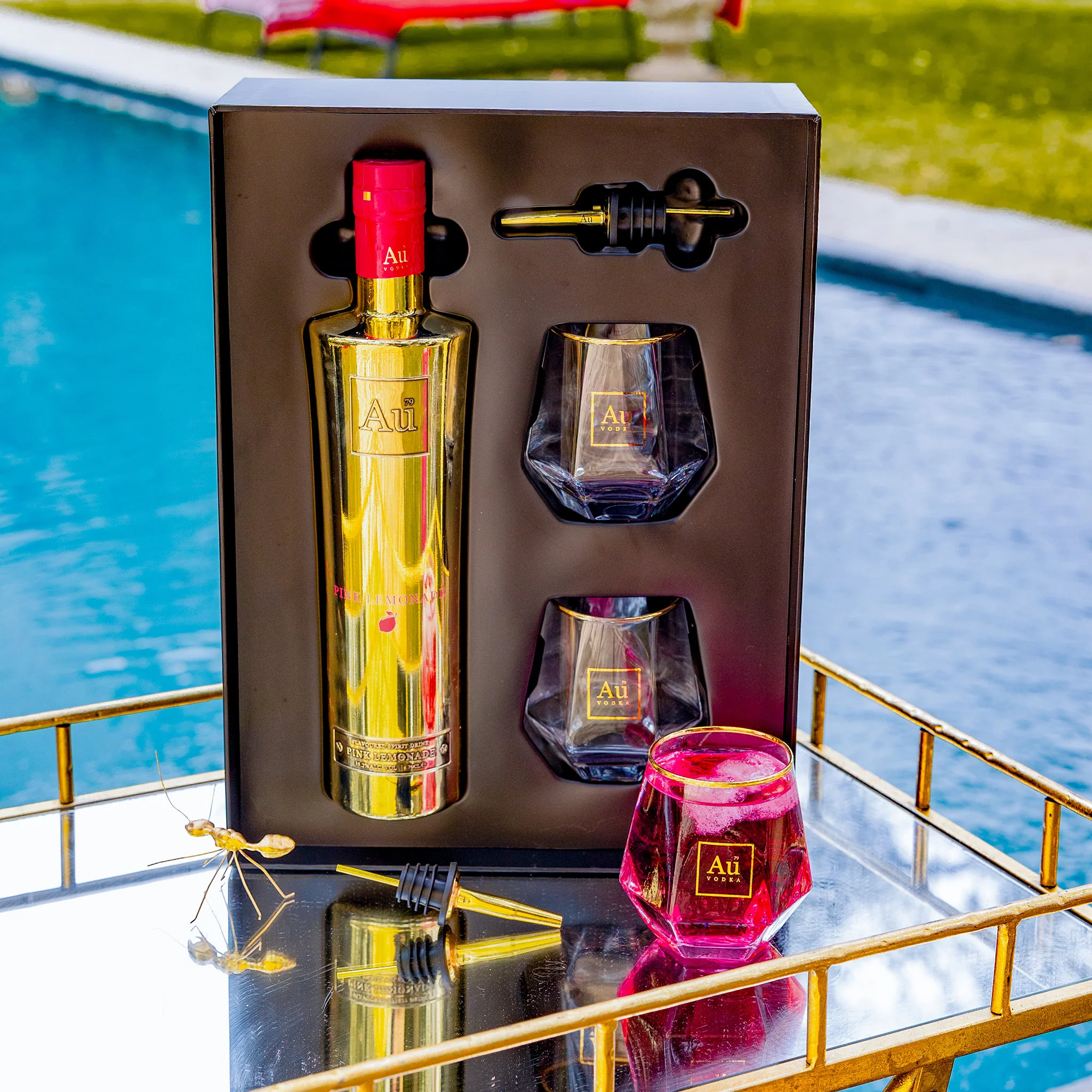 Au Vodka Gift Pack - Image 5
