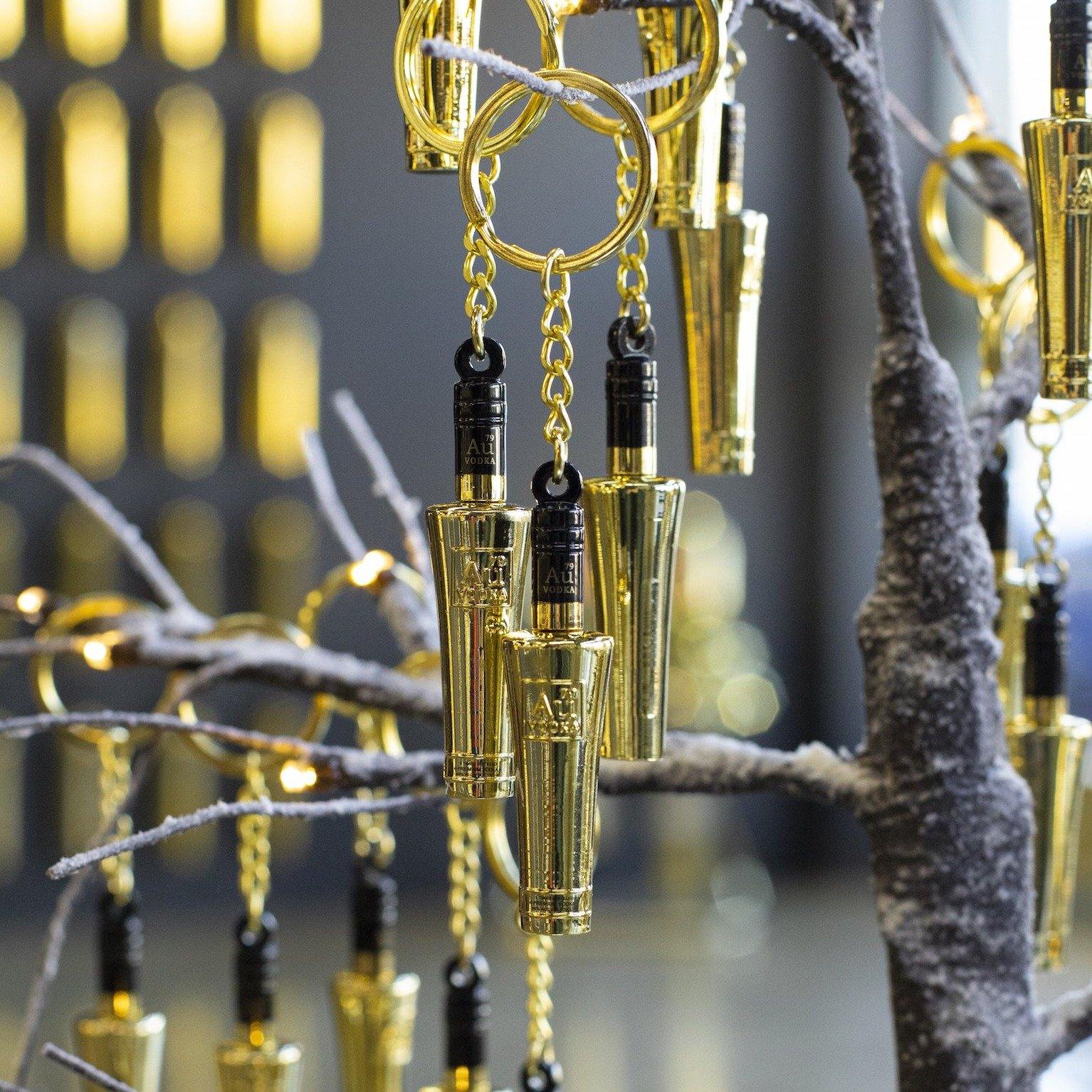 Au Vodka Gold Key Chain - Image 2