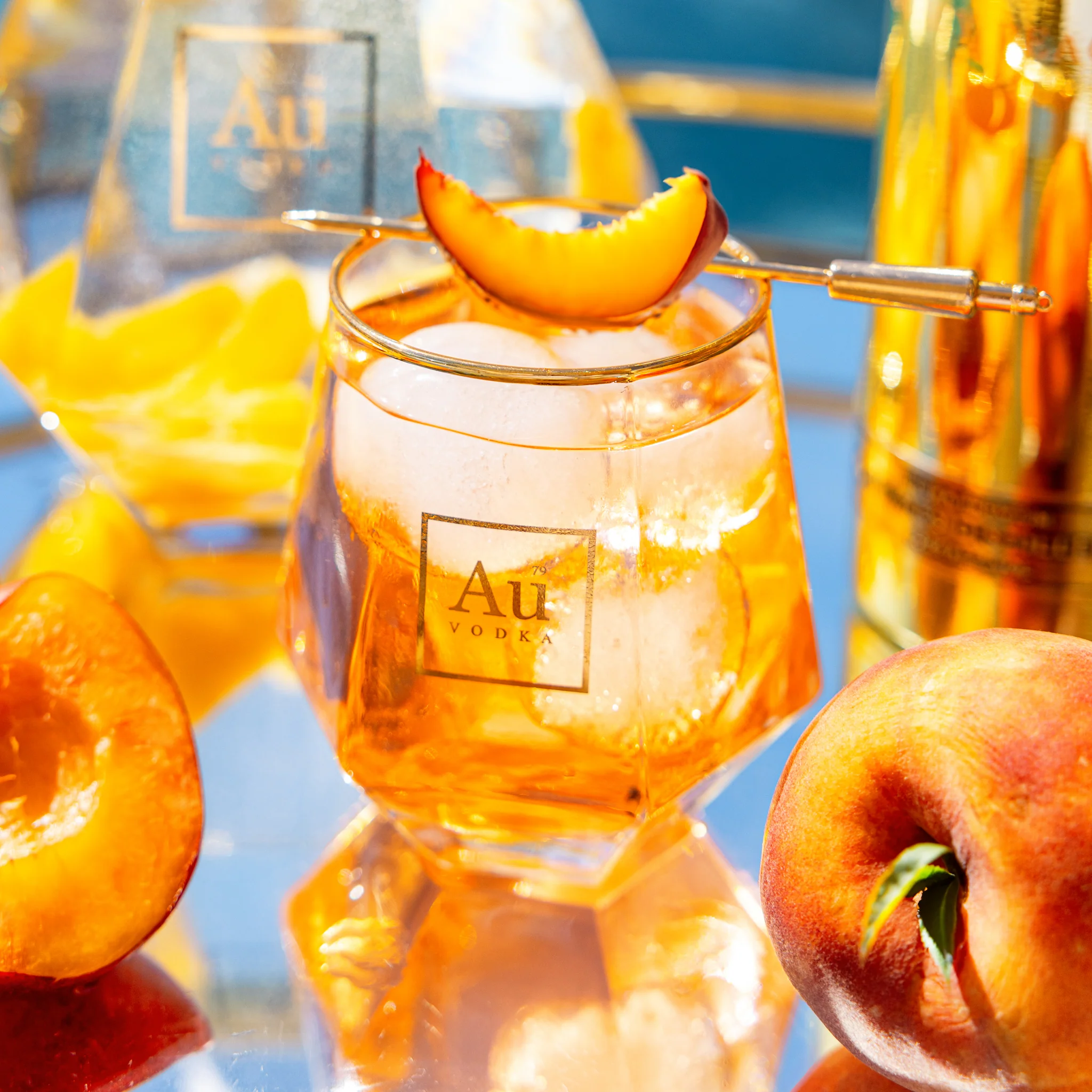 Au Vodka Juicy Peach 750ml - Image 4