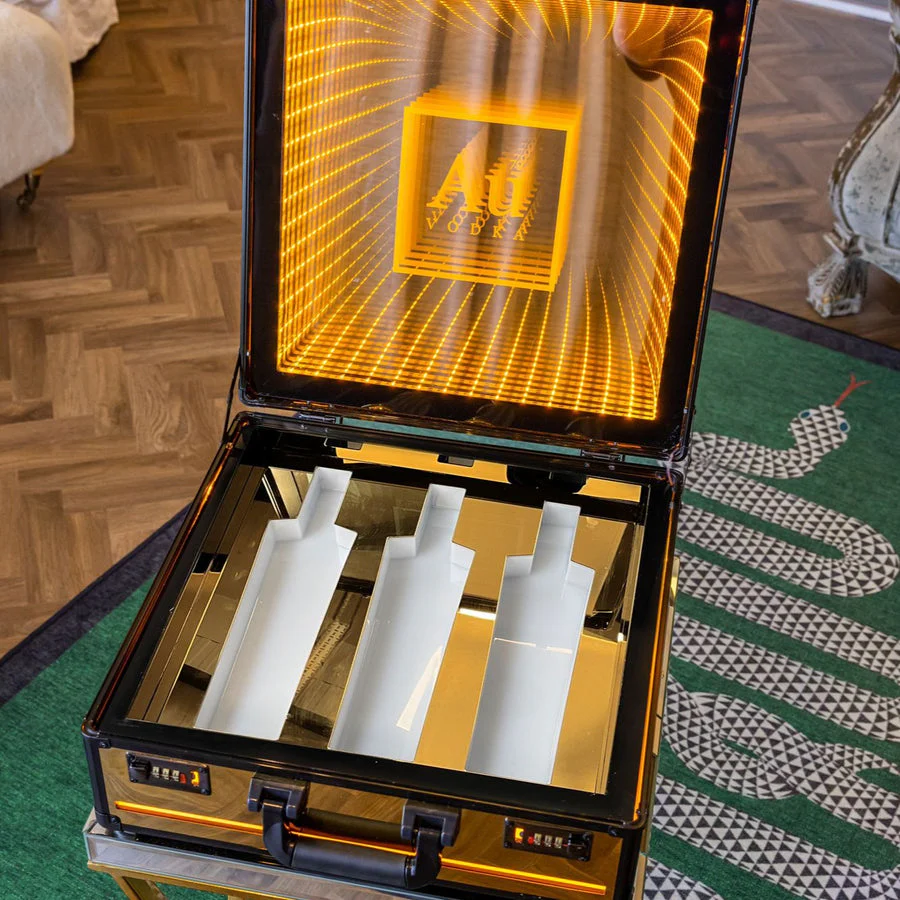 Au Vodka Light Up Case - Image 3